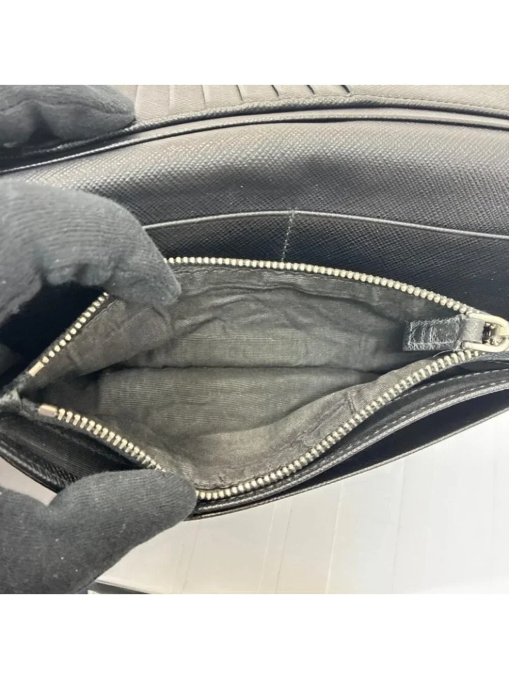 Prada Wallet Bifold Black